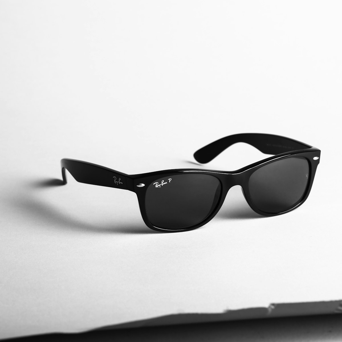 Noir Wayfarer Sunglasses